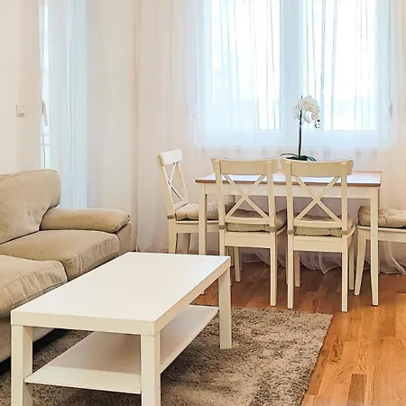 Filinhome Metodija 1 Apartment Novi Sad