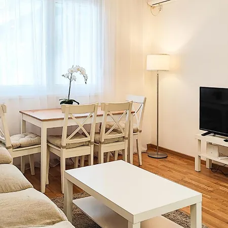 Filinhome Metodija 1 * Novi Sad